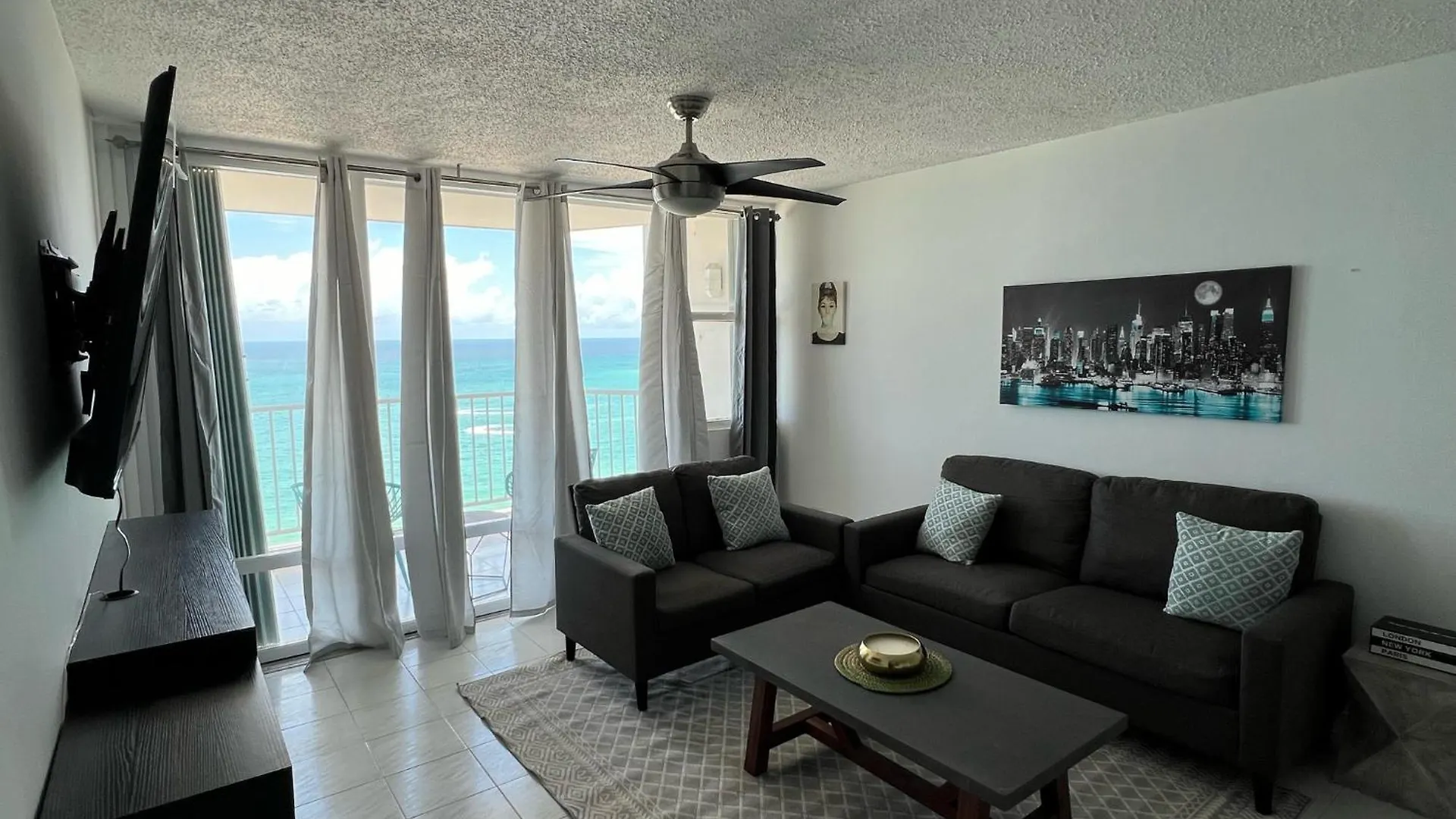Gorgeous Ocean View 1Br W/Beach Acess & Pool Apartment San Juan
