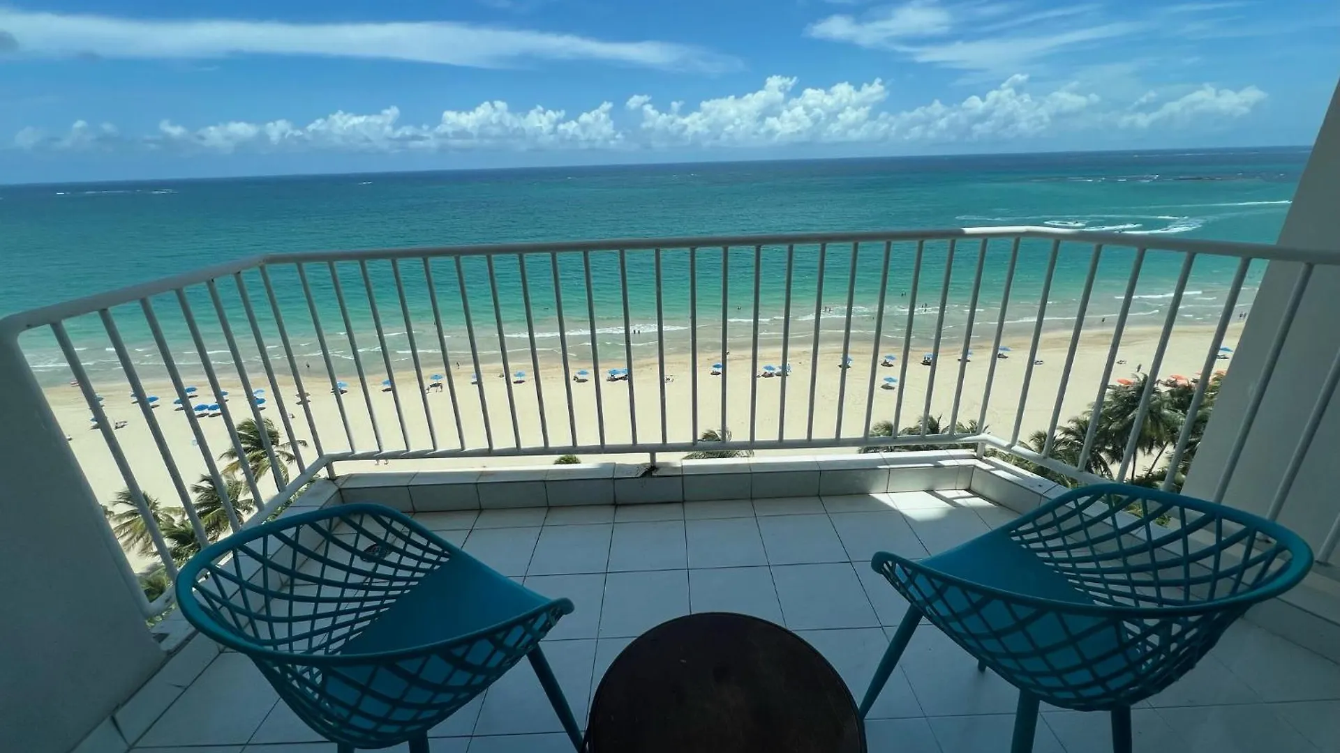 Gorgeous Ocean View 1Br W/Beach Acess & Pool contacts